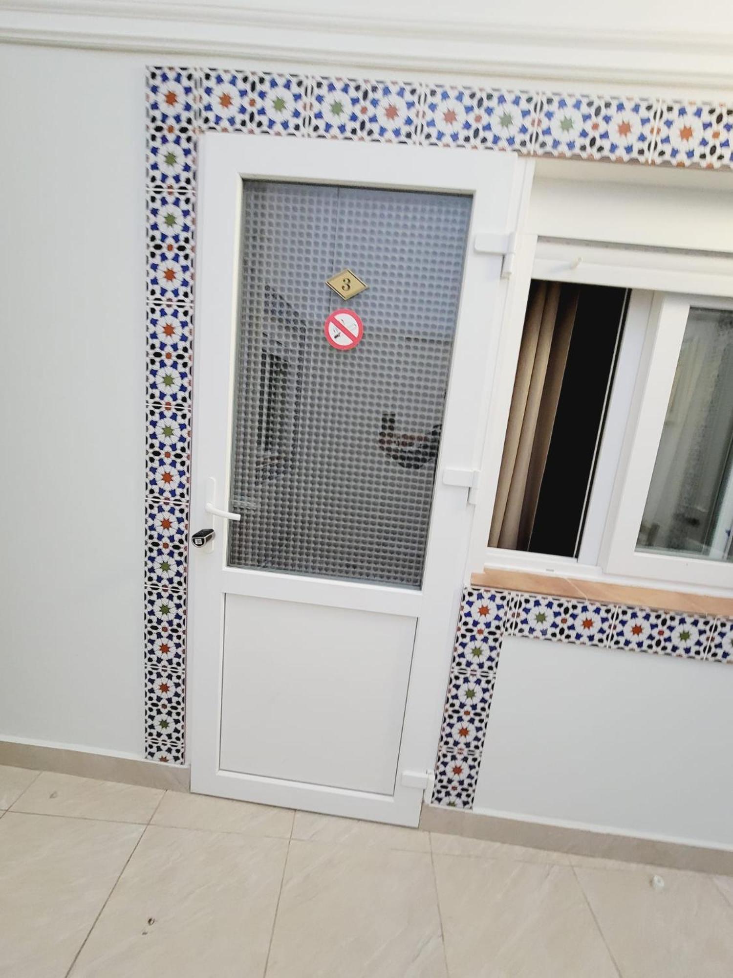 Mini-Hotel Casa De La Luz Alicante Exteriör bild